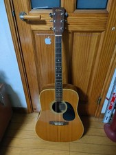 Guitare acoustique Takamine