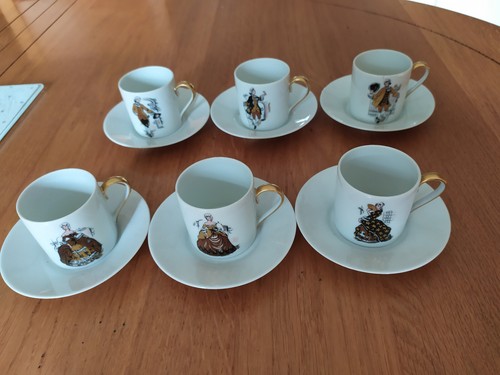 Tasses sous - et,