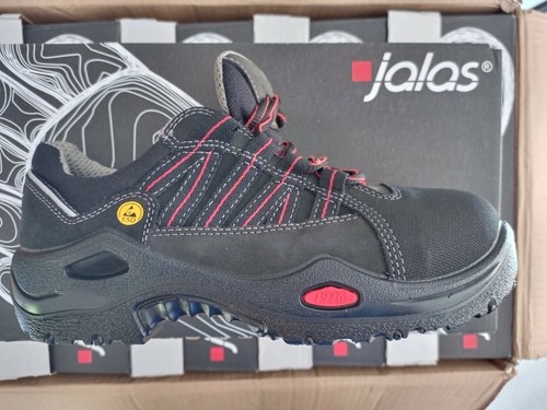 Paire chaussures - ,