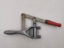 ANCIEN BOUCHE BOUTEILLE BOUCHONNEUSE EN ALU METAL SANBRI VIGNERON CAVISTE