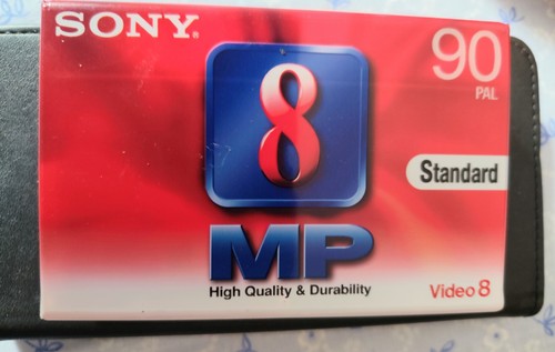 Sony video8 cassettes - 2,
