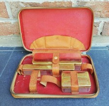 Ancienne trousse de toilette