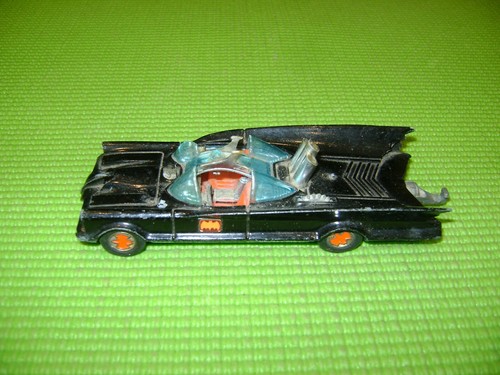 Corgi toys 267 batmobile - toys,