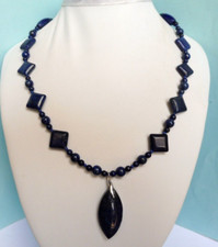 Collier en  Lapis Lazuli d’Afghanistan-47 cm de 195.Cts-Argent massif