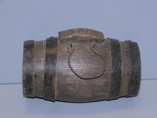 -ANCIENNE OUVREE TONNELET EN BOIS  CERCLAGES METAL COLLECTION ART POPULAIRE   D