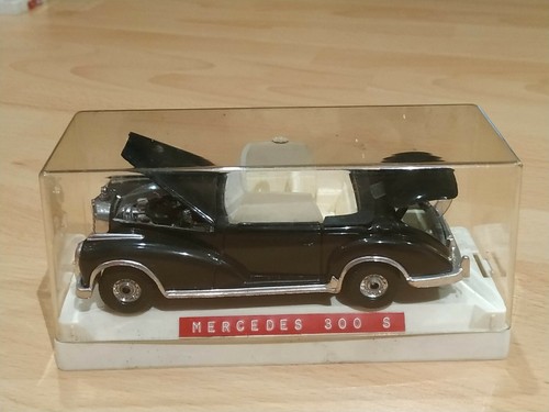 Voiture ancienne corgi - voiture,