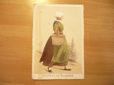 LITHOGRAPHIE ORIGINALE 1850 COSTUME DE SERVANTE DU CALVADOS NORMANDIE