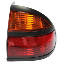 LAMPE FEU ARRIERE DROITE POUR
