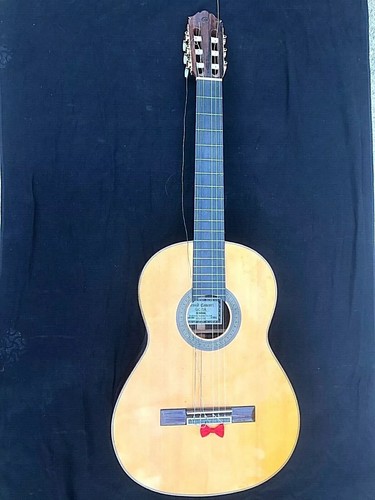 Guitare yamaha grand concert - yamaha,