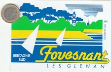 AUTOCOLLANT . Régionalisme