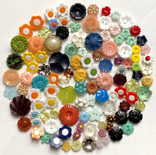 Lot de 110 boutons-fleur