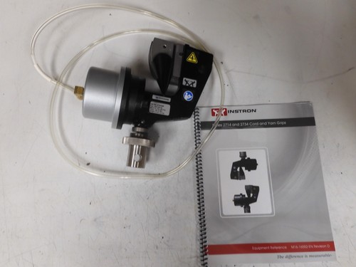 Instron model 2714 040 - model, 2714-040