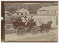 Voiture d'excursion. Jersey ? Hippomobile. Attelage. Citrate circa 1900.