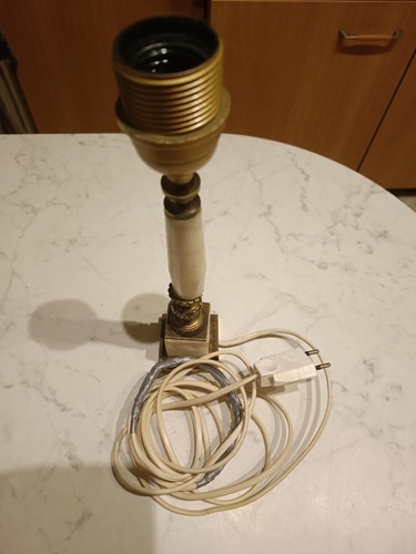 Belle lampe formant - , en