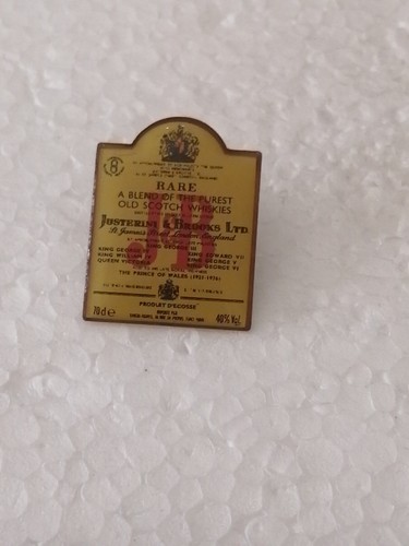 Pin pins - pin's,