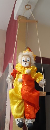 Clown porcelaine arlequin - , sur