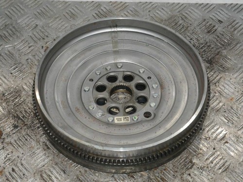 Volant moteur mercedes benz - moteur, mercedes-benz