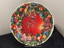 TRES BELLE ASSIETTE EN FAIENCE DE GIEN NOEL 2008