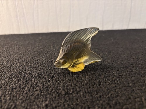 Poisson jaune kaki - en, cristal