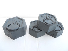 = lot de 5 poids de 2 et 1  kg,  pour  balance ROBERVAL