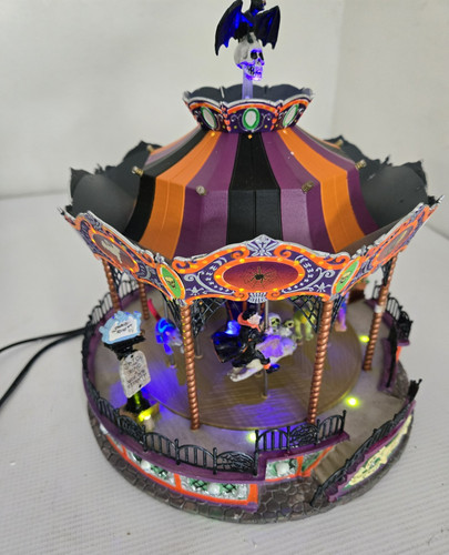 Lemax spooky town - lemax, scare-ousel