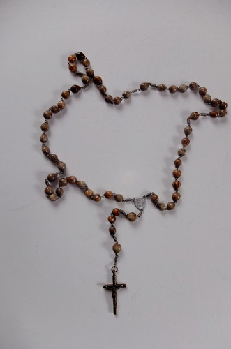 Ancien chapelet avec - chapelet, crucifix