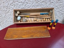 Jeu de croquet de table ancien dans une boîte en bois