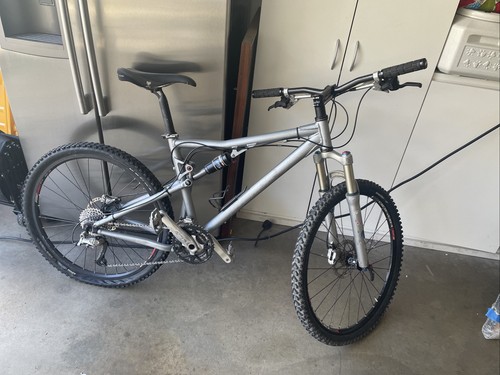 Santa cruz blur xcb - santa,