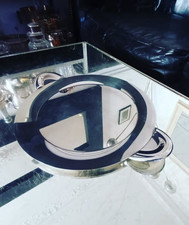 Important Plateau rond /  Vide