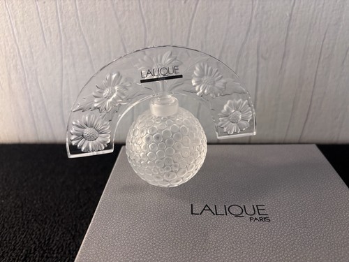 Flacon parfum modèle - , '