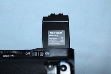 Neewer BG-E8D Replacement
