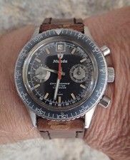 Chronographe Nivada Grenchen chronoking valjoux 234