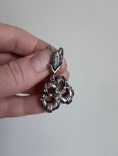 Boucles d'oreilles anciennes