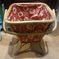 travailleuse en rotin vintage