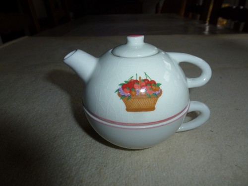 Jolie petite theiere tasse - jolie,