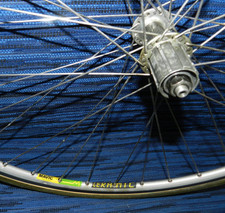 Roue Post. Moyeu Carbone -