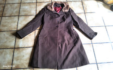 Manteau de femme  taille 38 pure laine vierge bel état