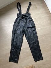 Salopette en cuir combinaison
