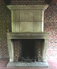 Cheminée en pierre de Bourgogne Cheminée a trumeau en pierre Cheminée ancienne