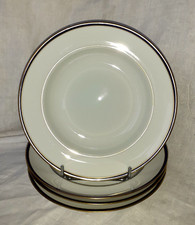 J L Coquet 4 assiettes creuses porcelaine Limoges filet or et bleu 19,8 cm