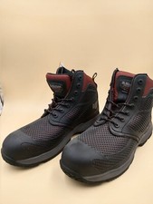 paire de chaussure de sécurité renforcer dr martens taille 47