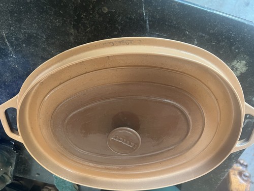 Invicta cocotte ovale marron