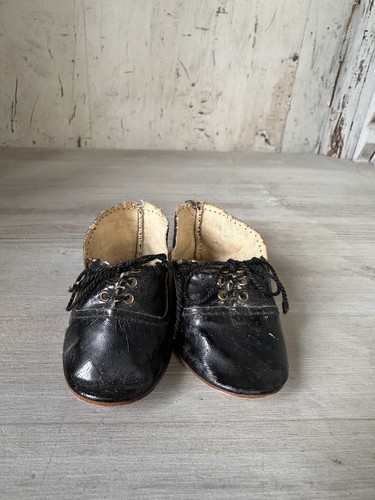 Chaussures poupée ancienne - poupée,