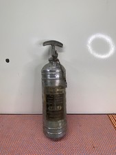 Extincteur au tétrachlorure Sicli à restaurer et nettoyer trace d’usure