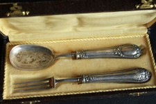 Cuillère à olives et