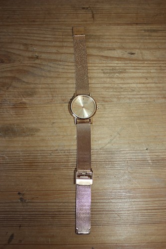 Montre femme dorée louis - montre, pion