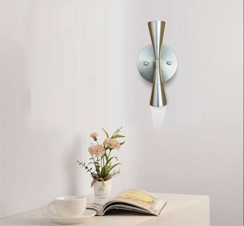 Applique murale laiton fait - en,