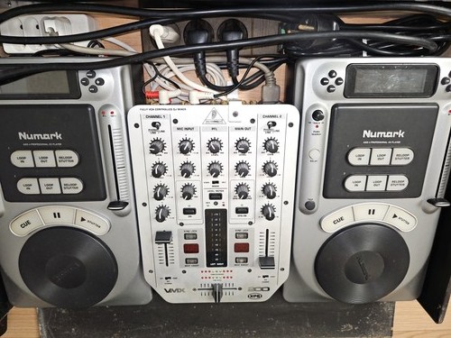Table mixage behringer - de,