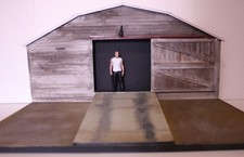 Diorama hangar garage film