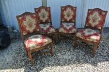  4 chaises anciennes en noyer